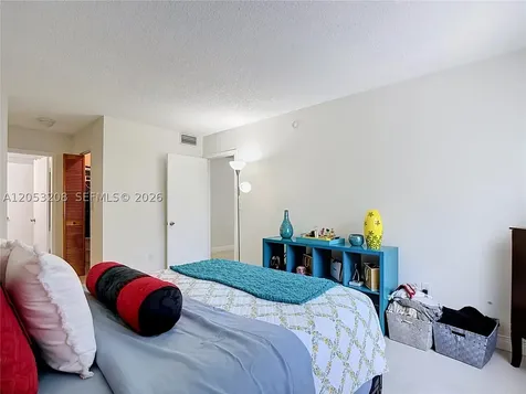 7722 Camino Real Miami FL 33143