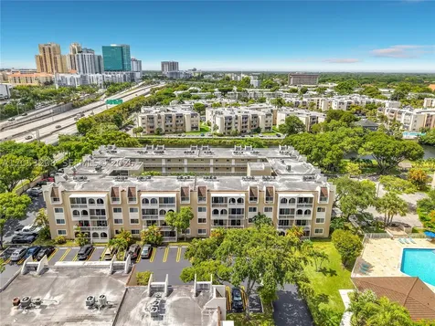 7722 Camino Real Miami FL 33143