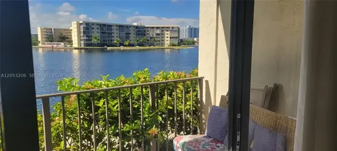 Aventura FL 33160