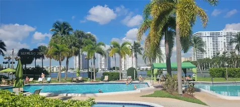 Aventura FL 33160