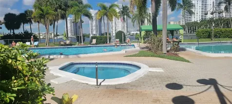 Aventura FL 33160