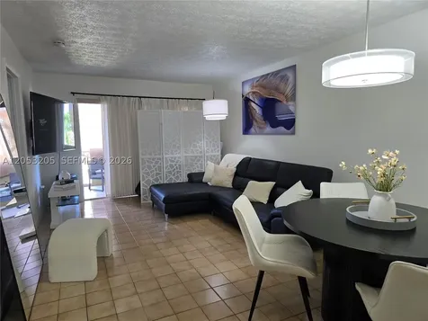 6070 W 18th Avenue Hialeah FL 33012