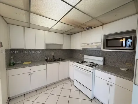 881 E 14th Street Hialeah FL 33010