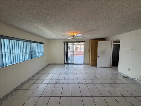 881 E 14th Street Hialeah FL 33010