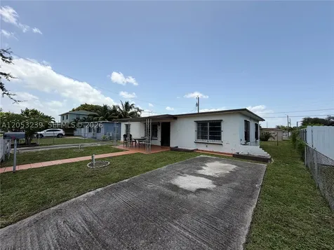 881 E 14th Street Hialeah FL 33010