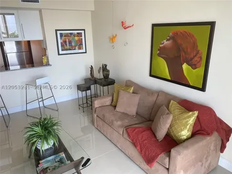 275 NE 18th Street Miami FL 33132
