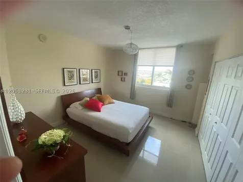 275 NE 18th Street Miami FL 33132