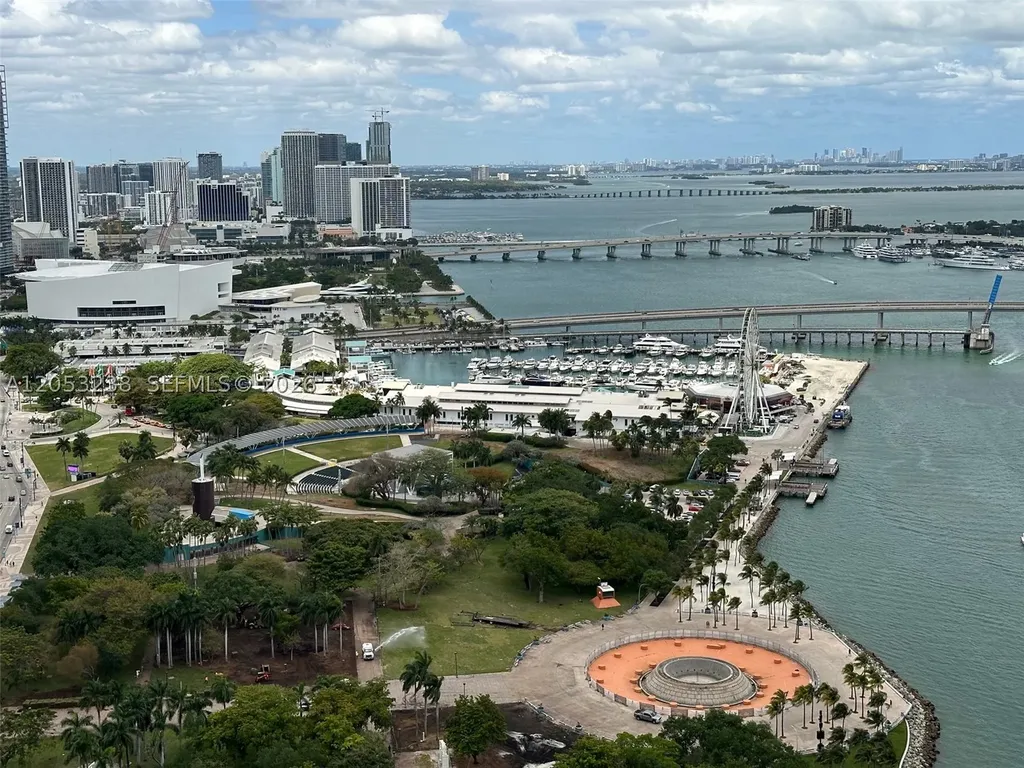 325 S Biscayne Boulevard Miami FL 33131