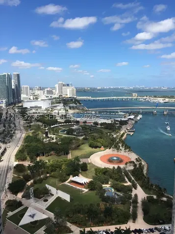 325 S Biscayne Boulevard Miami FL 33131