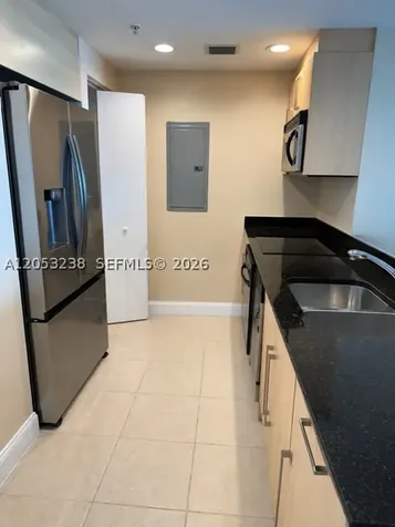 325 S Biscayne Boulevard Miami FL 33131