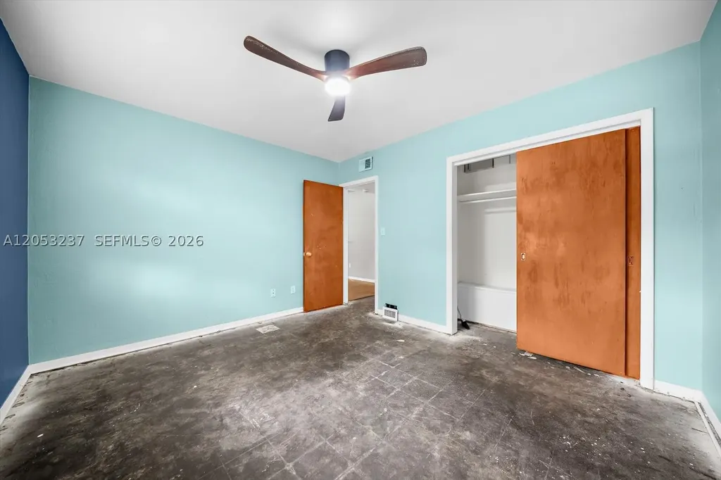 4946 2nd Ave N St Petersburg Other City - In The State Of Florida FL 33710