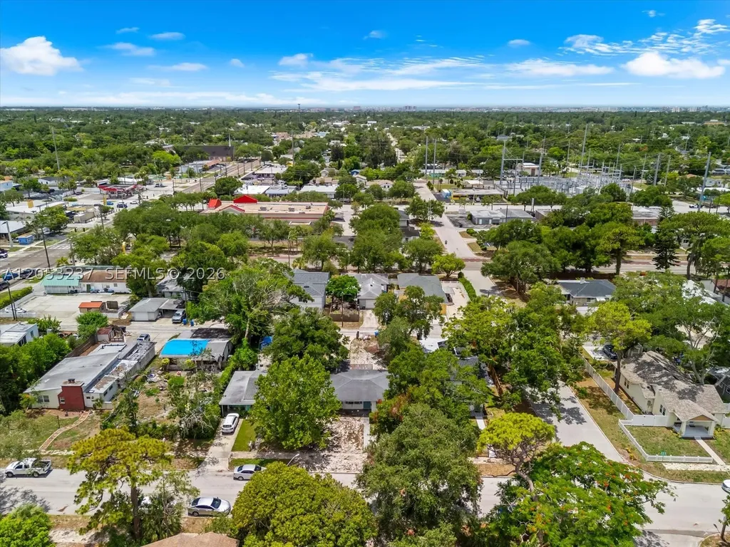 4946 2nd Ave N St Petersburg Other City - In The State Of Florida FL 33710