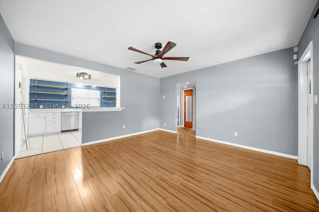 4946 2nd Ave N St Petersburg Other City - In The State Of Florida FL 33710