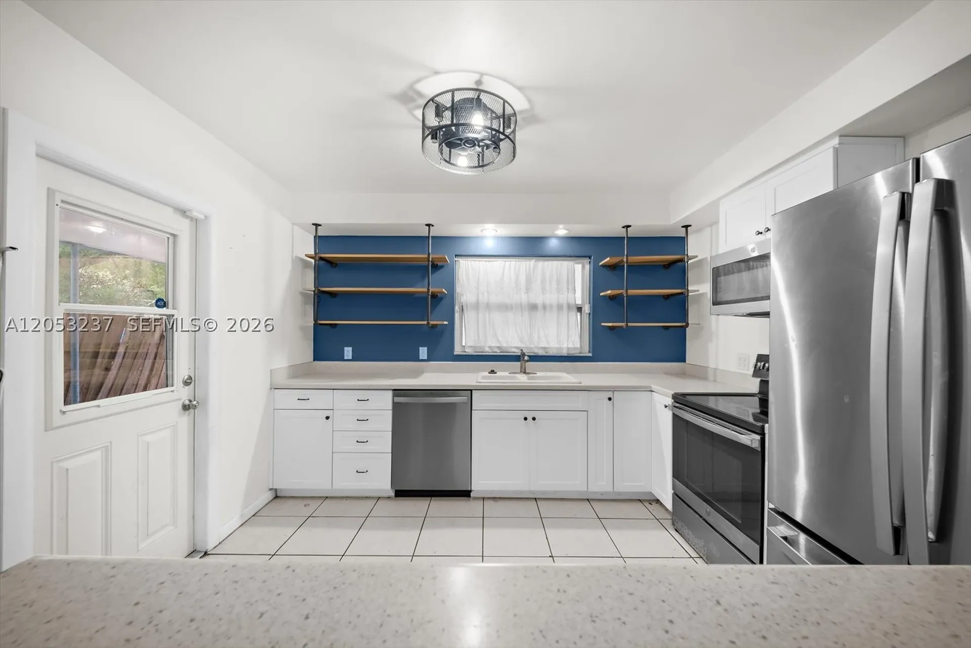 4946 2nd Ave N St Petersburg Other City - In The State Of Florida FL 33710