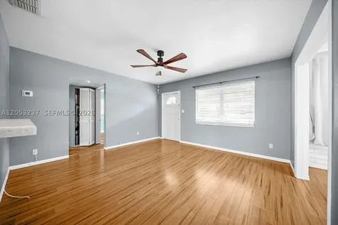 4946 2nd Ave N St Petersburg Other City - In The State Of Florida FL 33710