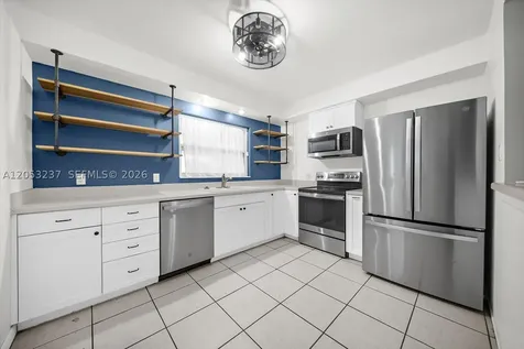4946 2nd Ave N St Petersburg Other City - In The State Of Florida FL 33710