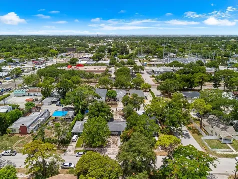 4946 2nd Ave N St Petersburg Other City - In The State Of Florida FL 33710