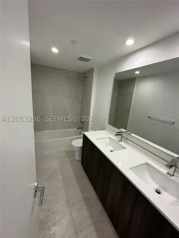 488 NE 18th Street Miami FL 33132