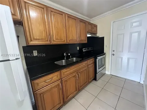 280 NW 39th Street Miami FL 33127