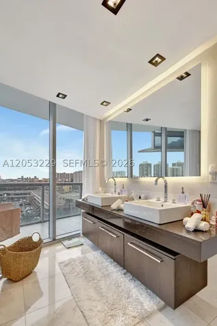 17121 Collins Avenue Sunny Isles Beach FL 33160