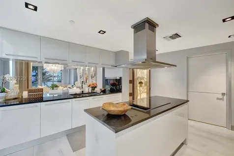 17121 Collins Avenue Sunny Isles Beach FL 33160