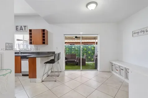 7478 NW 180th Terrace Hialeah FL 33015