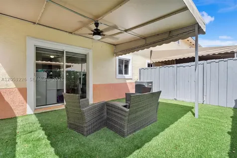 7478 NW 180th Terrace Hialeah FL 33015