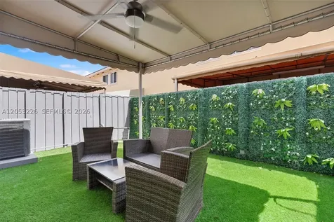7478 NW 180th Terrace Hialeah FL 33015