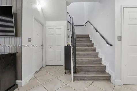 7478 NW 180th Terrace Hialeah FL 33015
