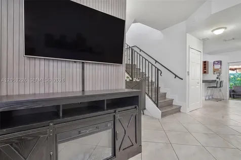 7478 NW 180th Terrace Hialeah FL 33015