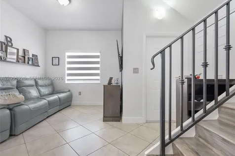 7478 NW 180th Terrace Hialeah FL 33015