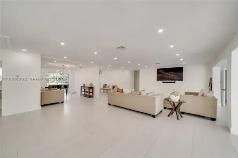 3400 N Park Road Hollywood FL 33021