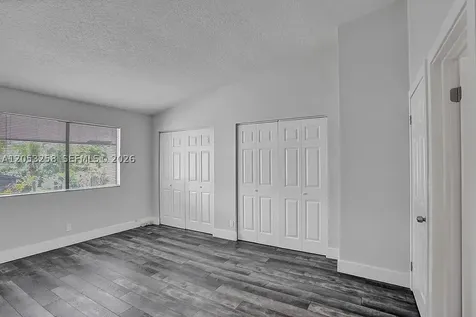 5084 S University Drive Davie FL 33328