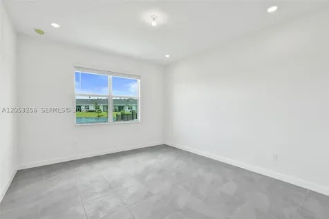 3783 Harborside Avenue Fort Pierce FL 34946