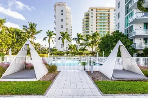 7928 East Drive North Bay Village FL 33141
