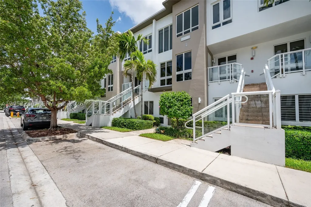 10265 NW 63rd Terrace Doral FL 33178