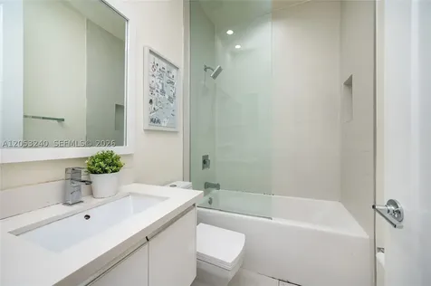 10265 NW 63rd Terrace Doral FL 33178