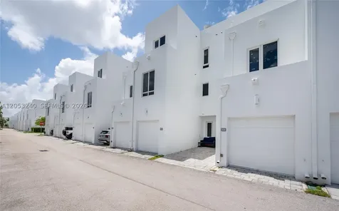10265 NW 63rd Terrace Doral FL 33178