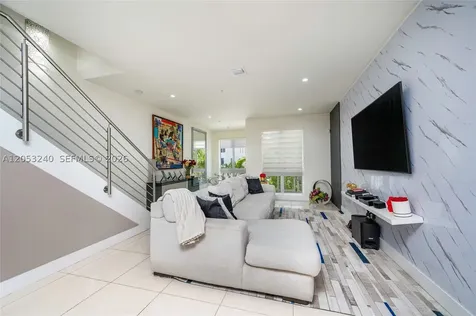 10265 NW 63rd Terrace Doral FL 33178