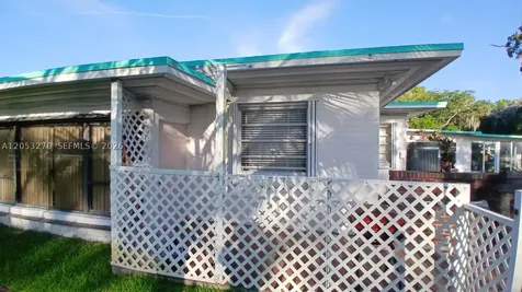 106 Yacht View Lane Fort Pierce FL 34946