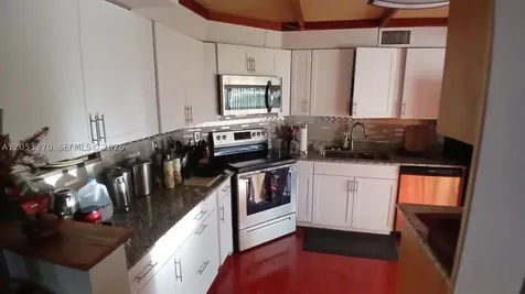 106 Yacht View Lane Fort Pierce FL 34946
