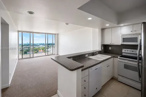 5600 Collins Avenue Miami Beach FL 33140