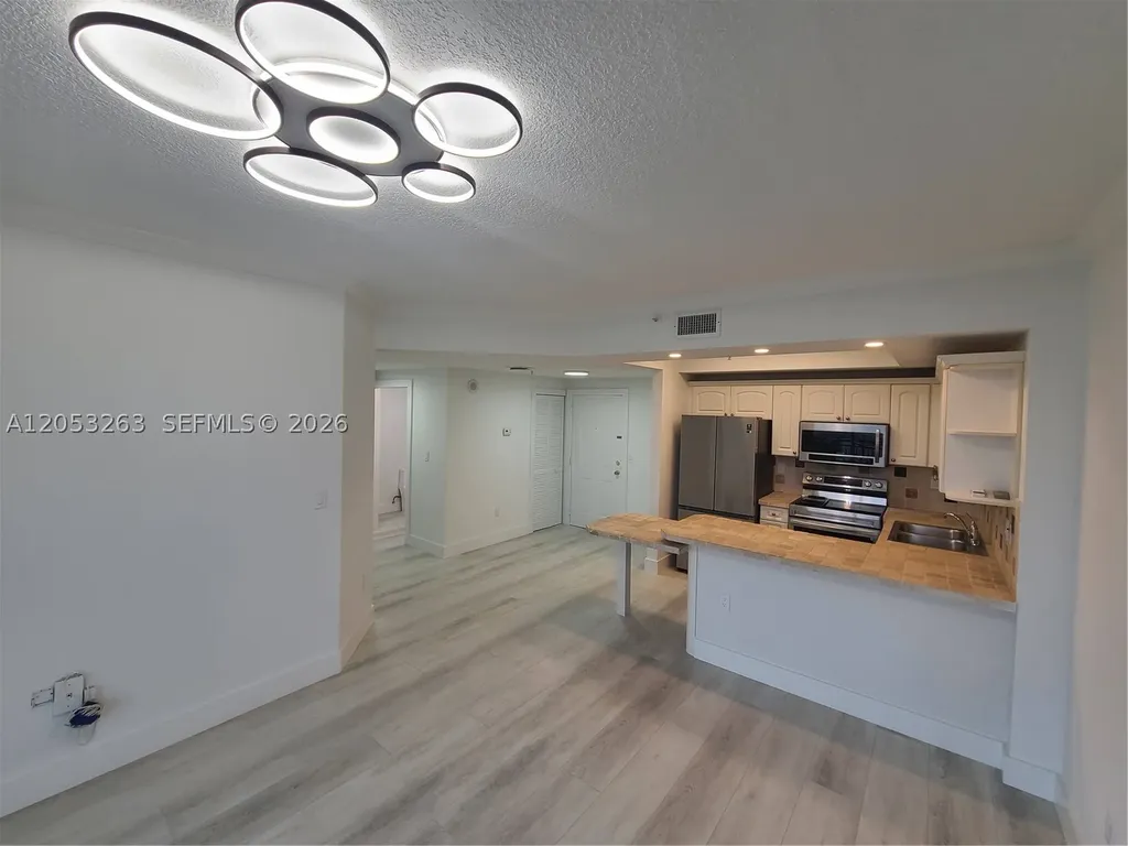 3500 Coral Way Miami FL 33145