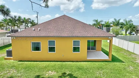 1913 SW 26th Terrace Cape Coral FL 33914