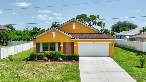 1913 SW 26th Terrace Cape Coral FL 33914