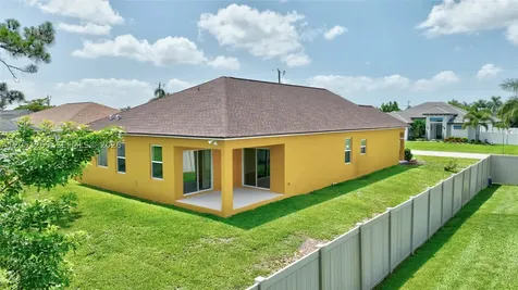 1913 SW 26th Terrace Cape Coral FL 33914
