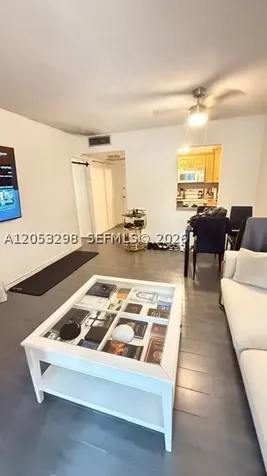 17570 Atlantic Boulevard Sunny Isles Beach FL 33160