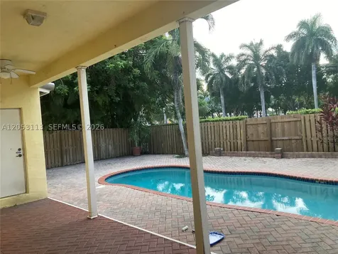 16141 SW 96th Terrace Miami FL 33196