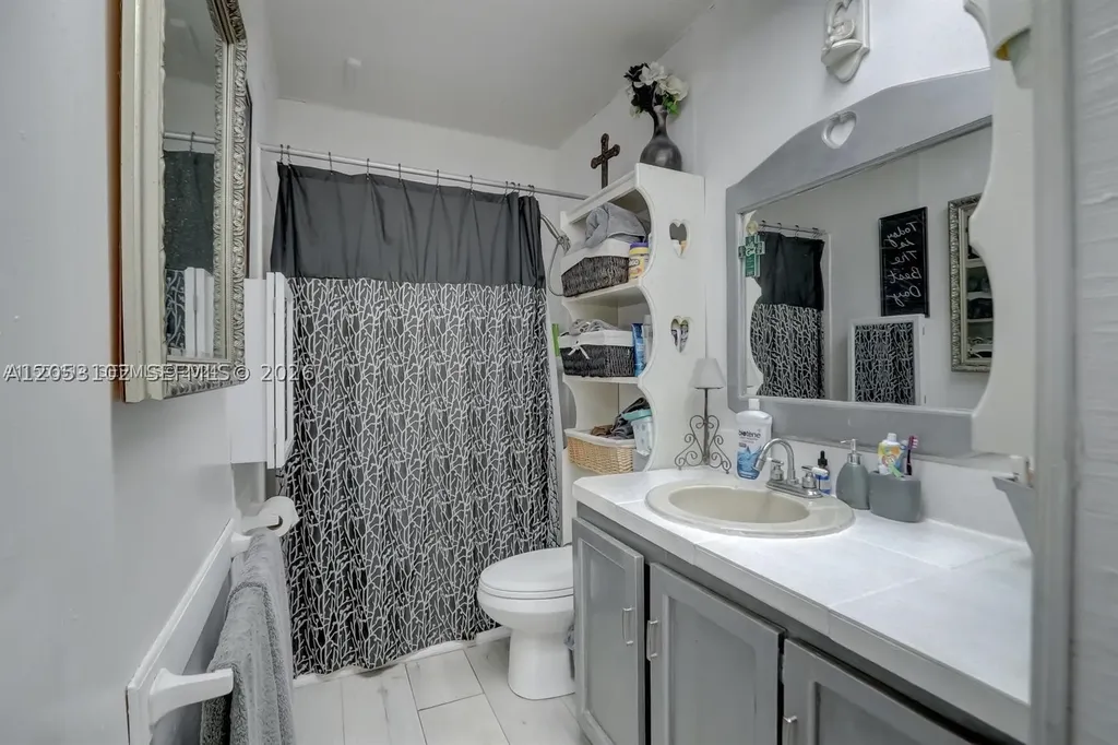 2200 SW 42nd Way Fort Lauderdale FL 33317