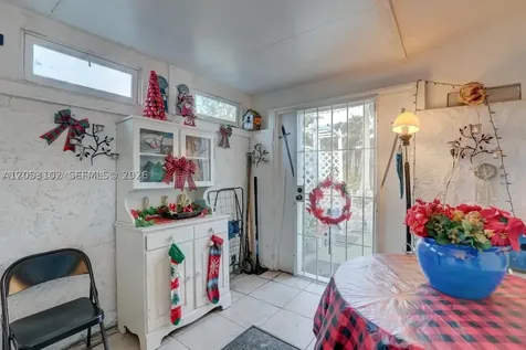 2200 SW 42nd Way Fort Lauderdale FL 33317